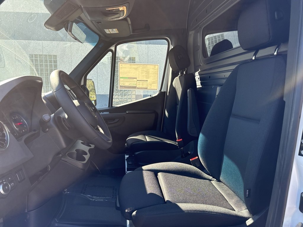 New 2025 Mercedes-Benz Sprinter 3500 image 9