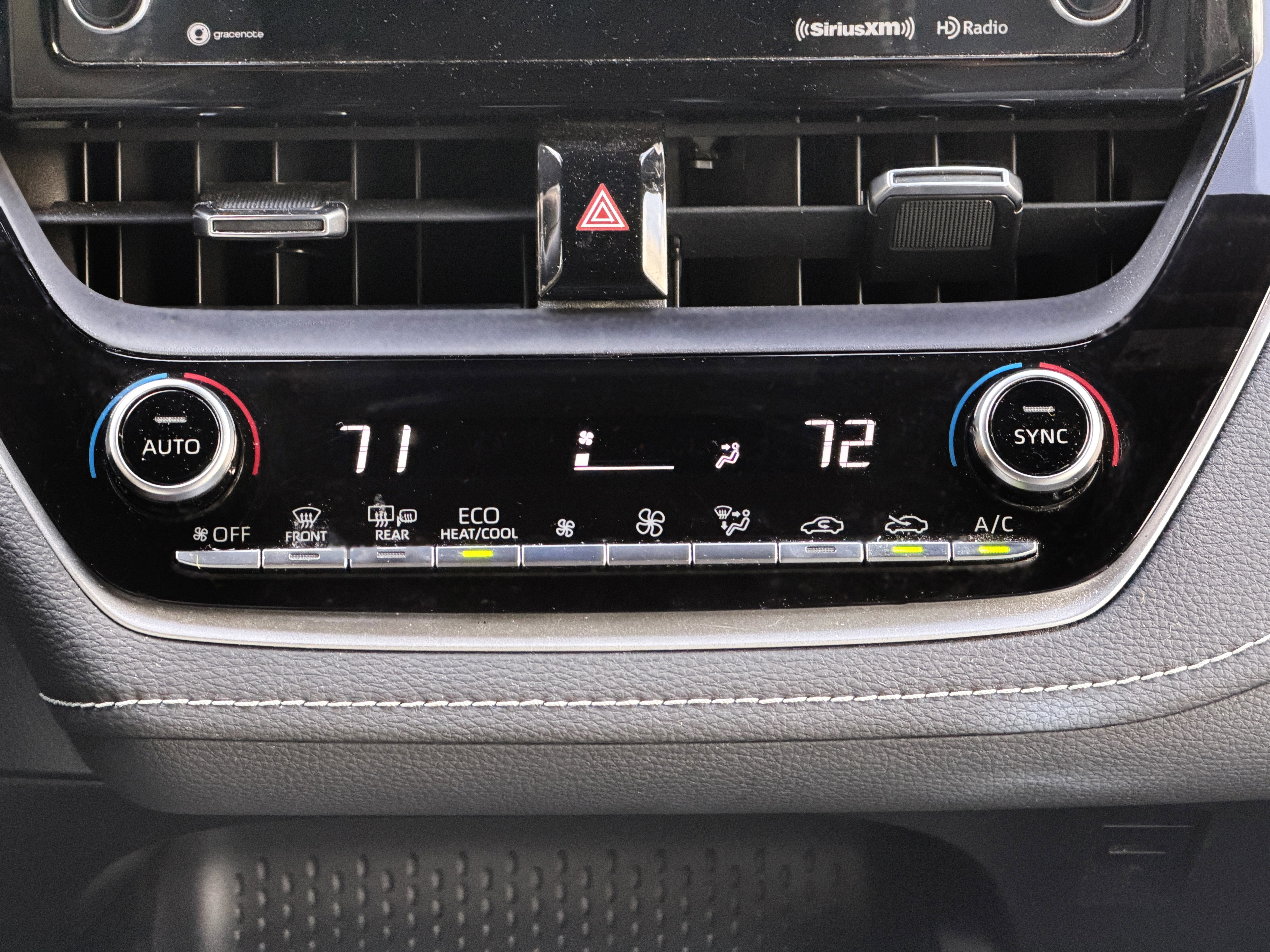 Used 2022 Toyota Corolla XSE image 8