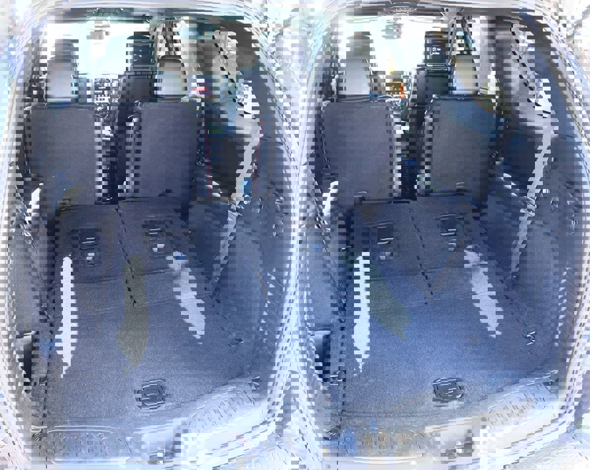 Used 2018 Dodge Durango R/T w/ Technology Group image 26