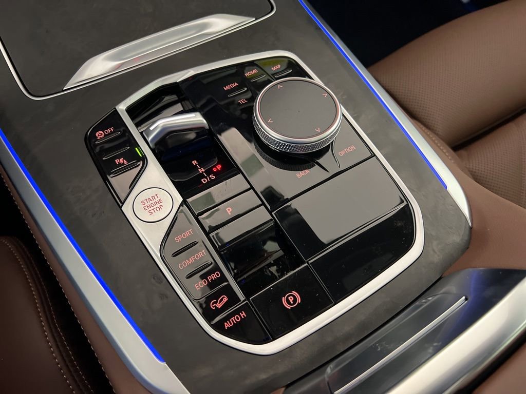 New 2026 BMW X5 xDrive40i w/ Parking Assistance Package image 12