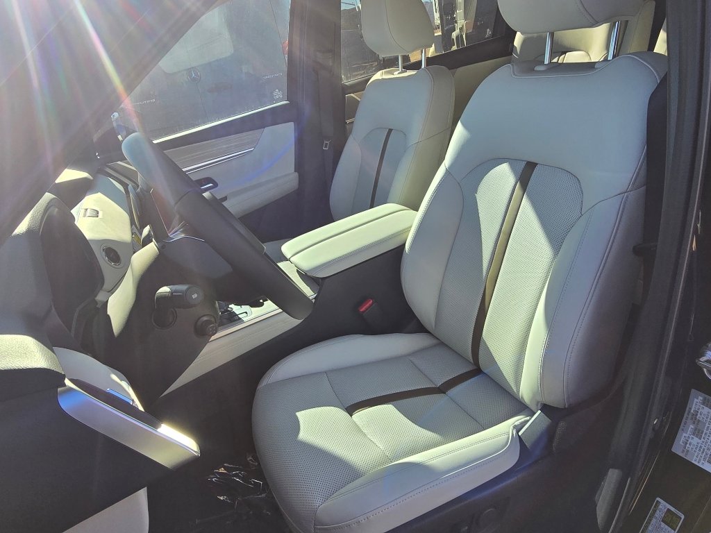 New 2026 MAZDA CX-90 Plug-In Hybrid w/ Premium Plus AWD/4WD image 13