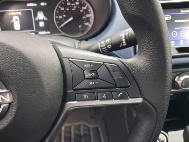 Used 2025 Nissan Versa SV image 15