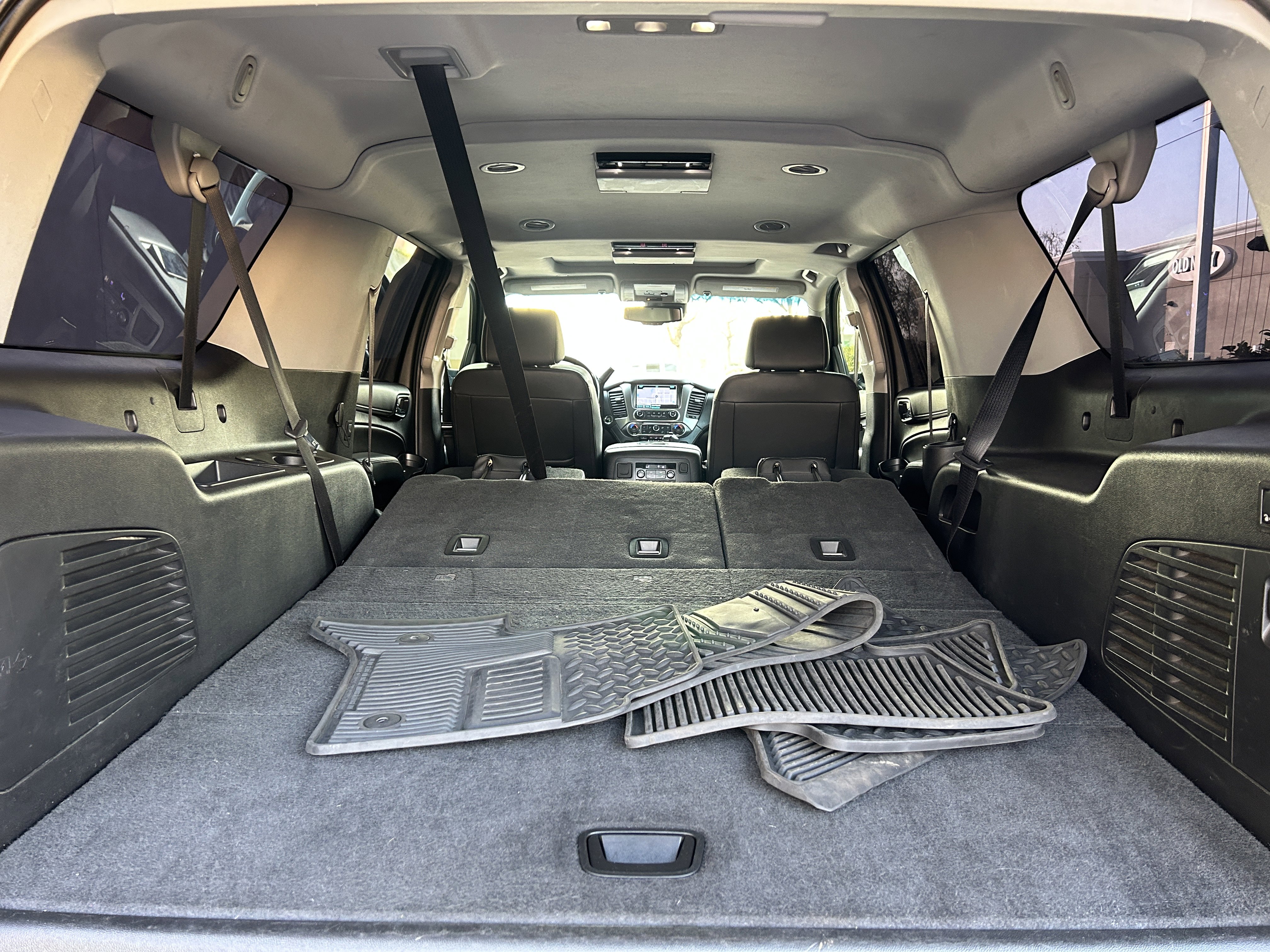 Used 2019 Chevrolet Suburban Premier image 37