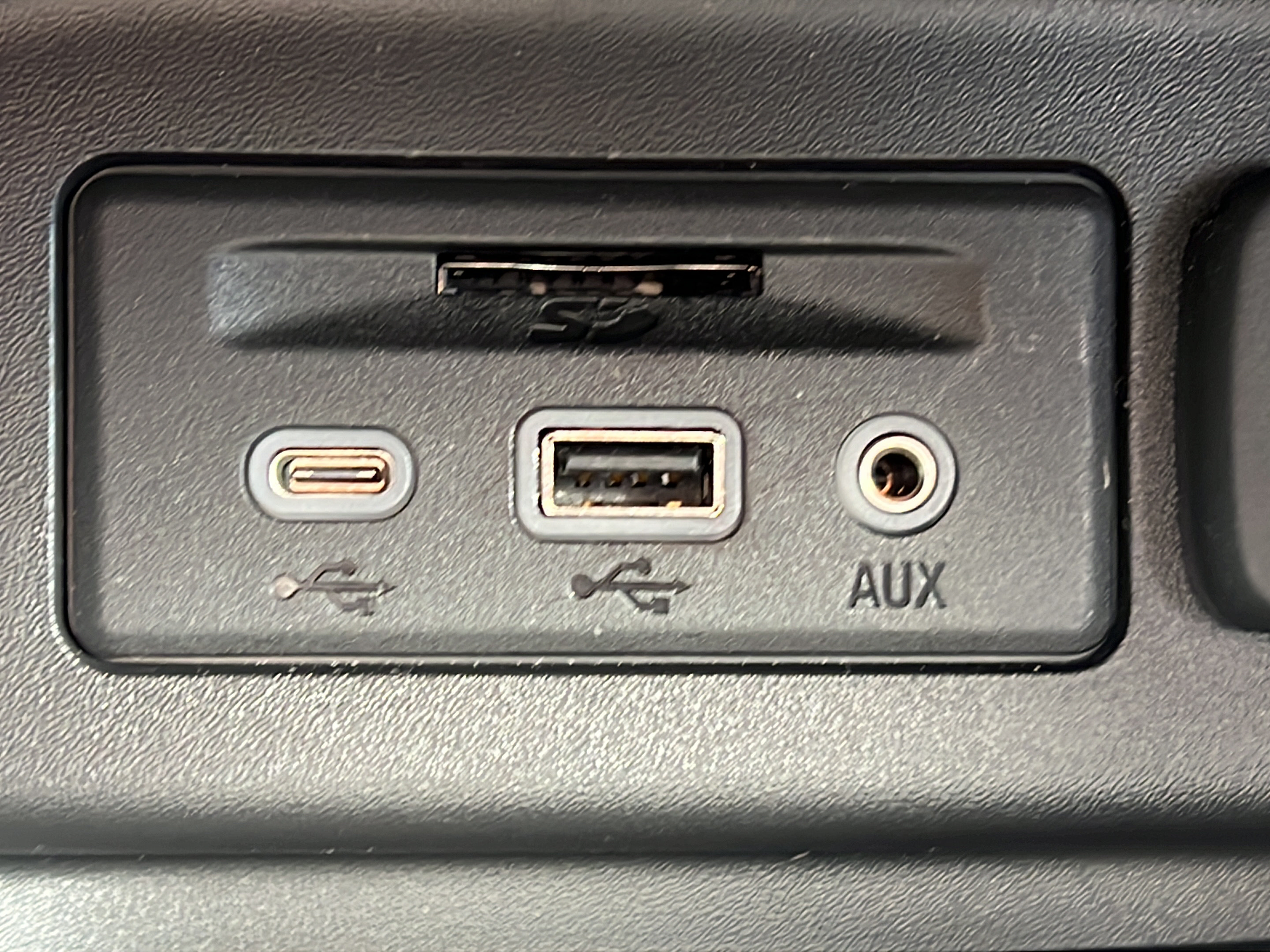 Used 2024 Chevrolet Equinox LT FWD image 17