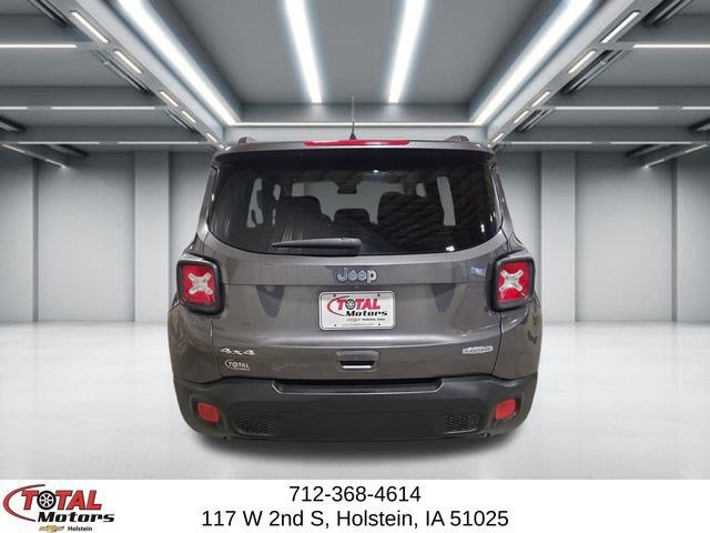 Used 2018 Jeep Renegade Latitude w/ Cold Weather Group image 7