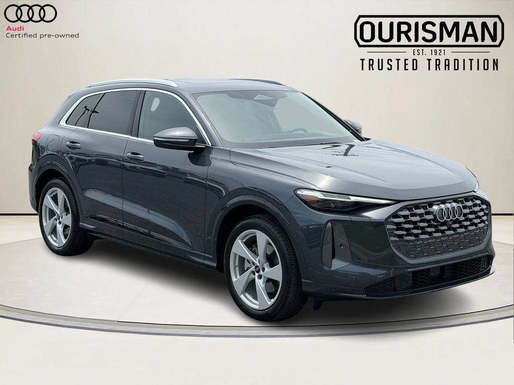 Certified 2025 Audi Q5 Prestige AWD/4WD image 1