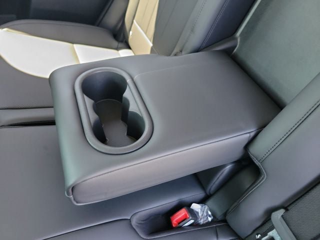 New 2027 Hyundai Santa Fe SEL FWD image 24