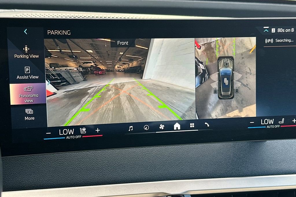 Used 2024 BMW iX xDrive50 w/ Premium Package image 23