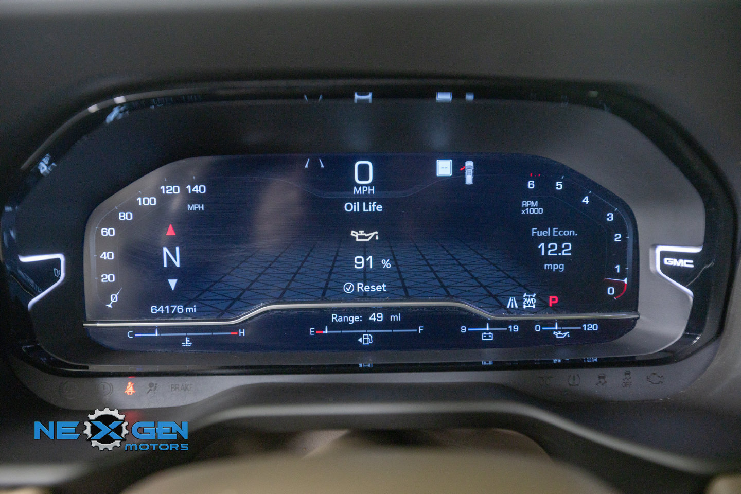 Used 2022 GMC Yukon XL Denali AWD/4WD image 3