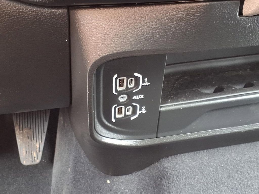 Used 2024 RAM 2500 Laramie AWD/4WD image 16