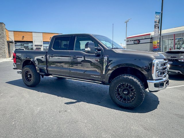 Used 2024 Ford F350 Lariat image 6