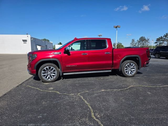 Used 2024 GMC Sierra 1500 Denali w/ Denali Reserve Package AWD/4WD image 2