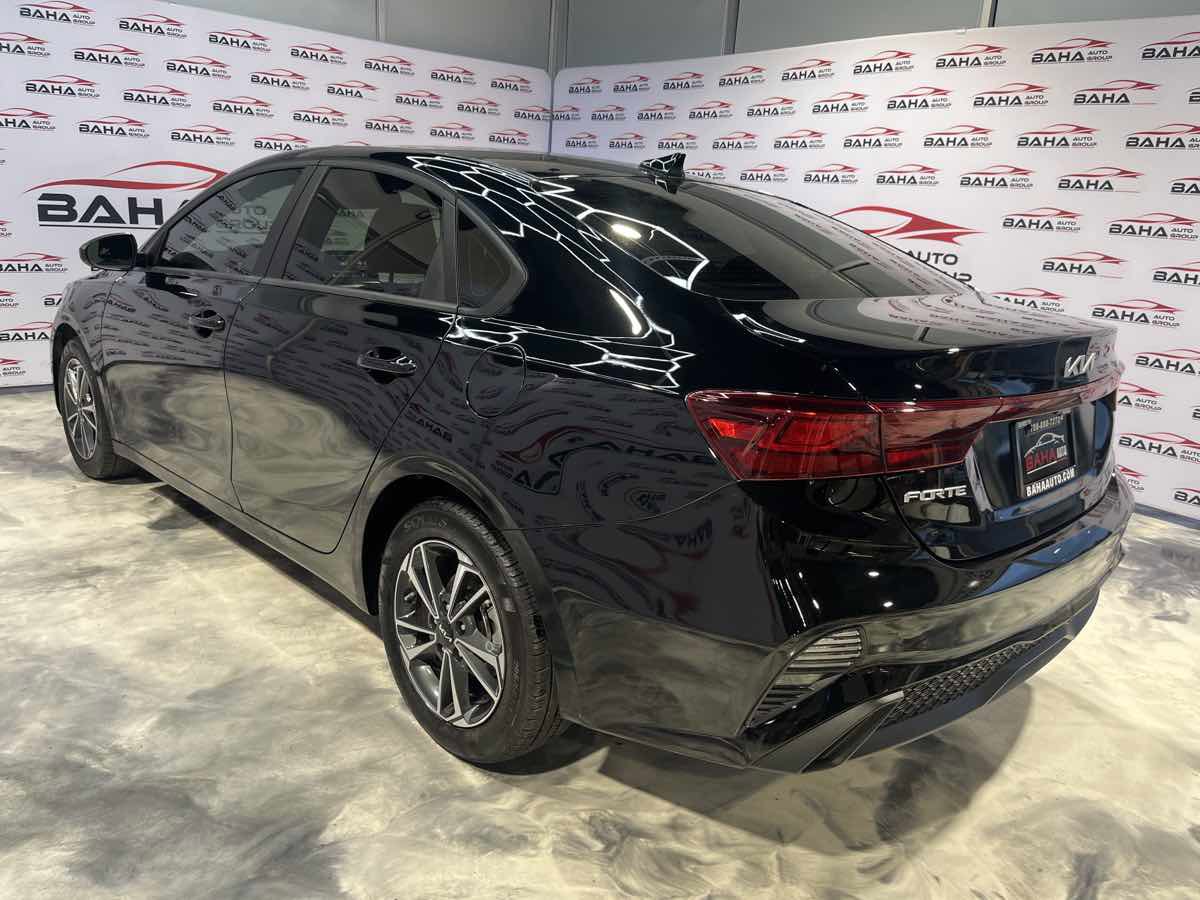 Used 2024 Kia Forte LXS image 7