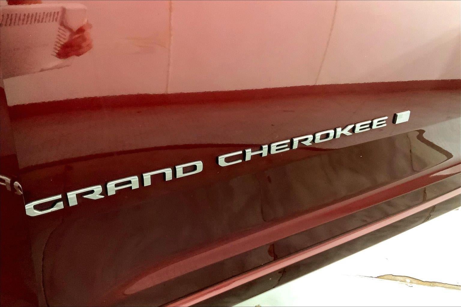 Used 2022 Jeep Grand Cherokee L Overland AWD/4WD image 8