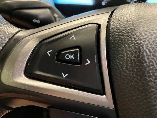 Used 2018 Ford Fusion SE w/ Fusion SE Technology Package FWD image 35