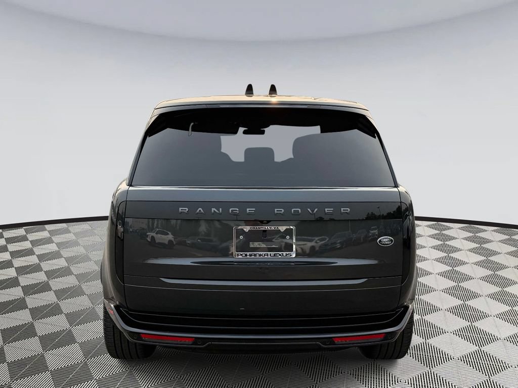 Used 2023 Land Rover Range Rover SE AWD/4WD image 3