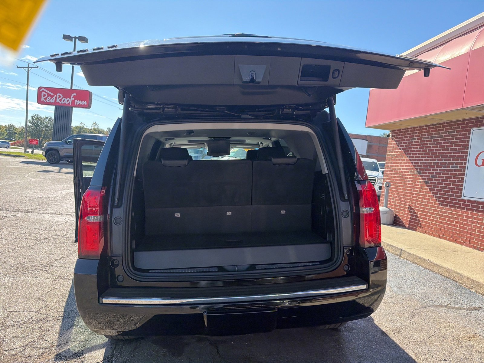 Used 2018 Chevrolet Tahoe Premier image 27