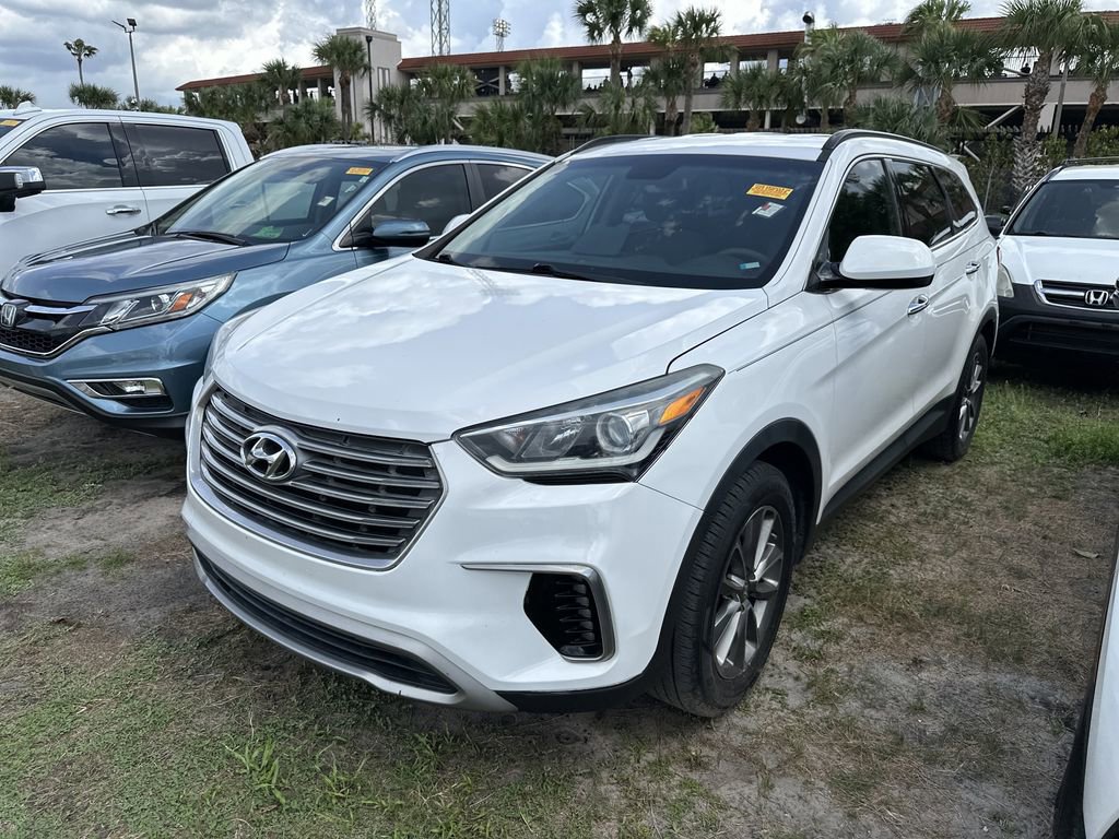 Used 2017 Hyundai Santa Fe SE image 4