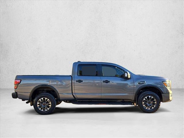 Used 2023 Nissan Titan PRO-4X AWD/4WD image 4