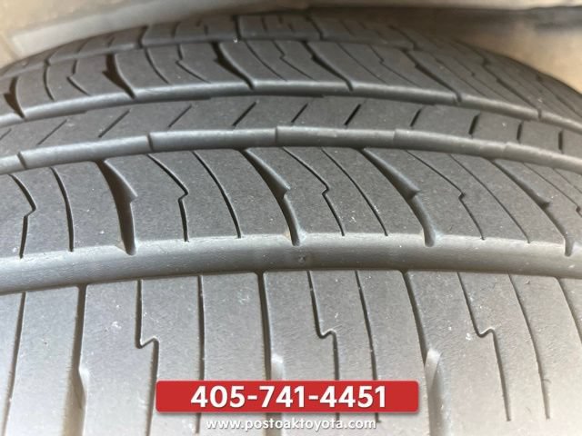 Used 2021 Toyota 4Runner SR5 AWD/4WD image 35