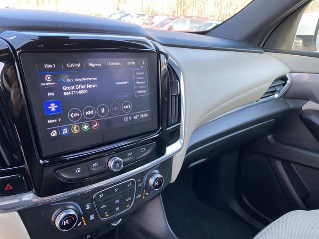 Used 2023 Chevrolet Traverse LT image 32