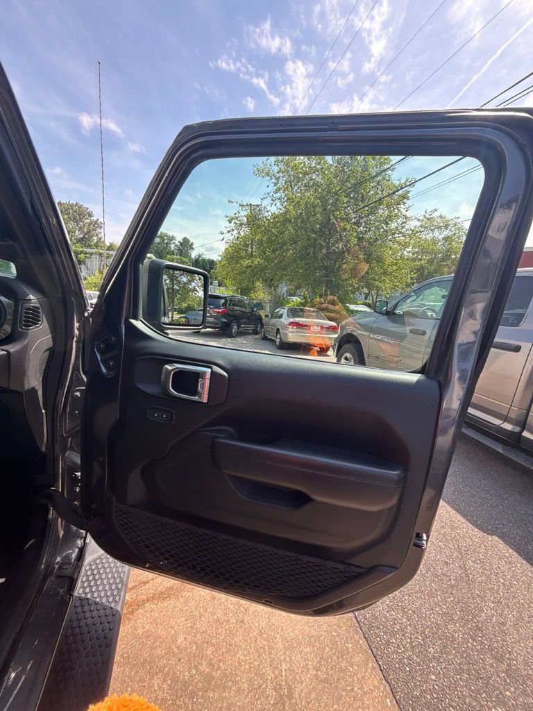 Used 2022 Jeep Wrangler Unlimited Sport AWD/4WD image 25