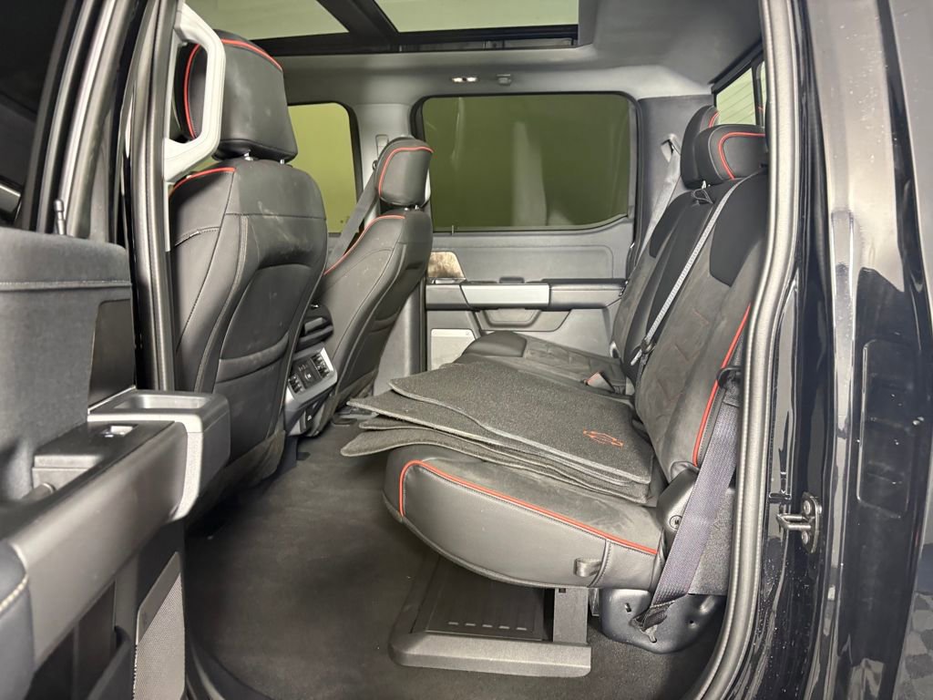 Used 2026 Ford F250 Lariat w/ Black Appearance Package image 29