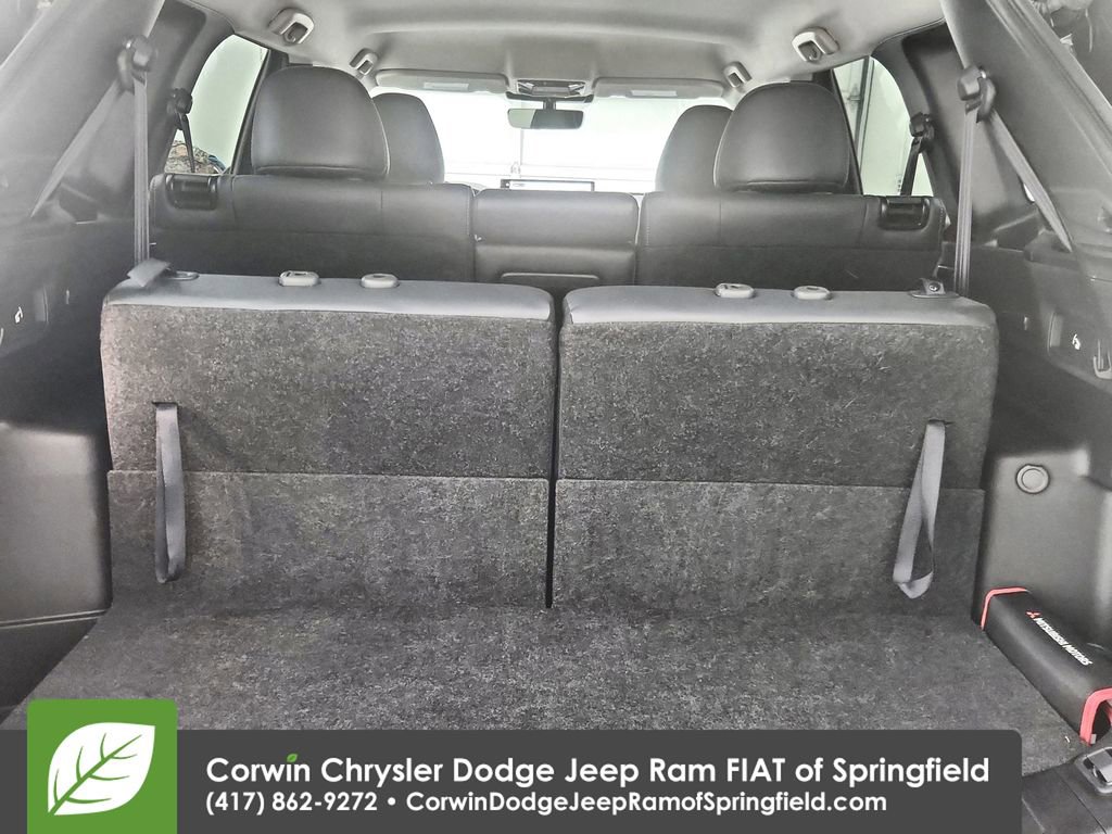 Used 2025 Mitsubishi Outlander SE FWD image 31