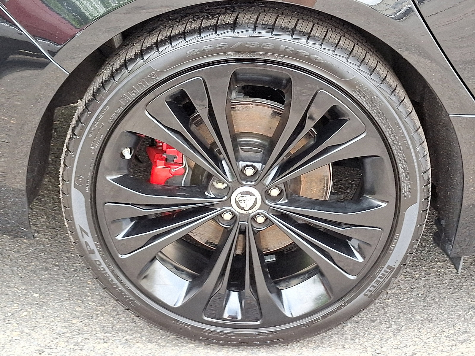 Certified 2024 Jaguar XF R-Dynamic SE image 10