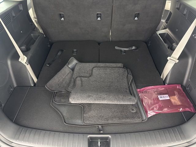 Certified 2025 Kia Sorento S w/ Panoramic Sunroof Package image 29