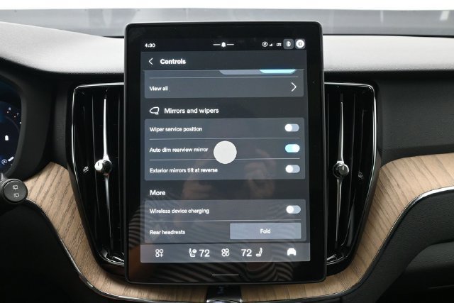 New 2027 Volvo XC60 B5 Core AWD/4WD image 18