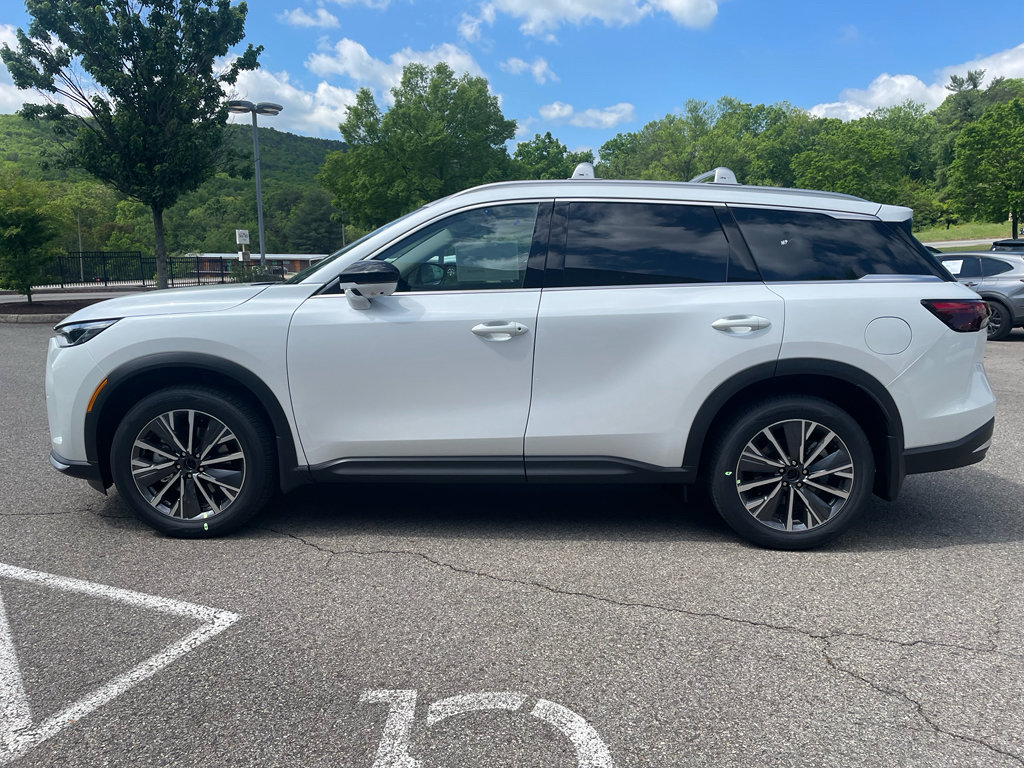 New 2027 INFINITI QX60 Luxe w/ Cargo Package AWD/4WD image 2