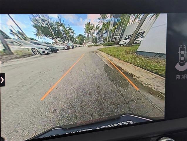 Used 2023 Porsche Macan image 14