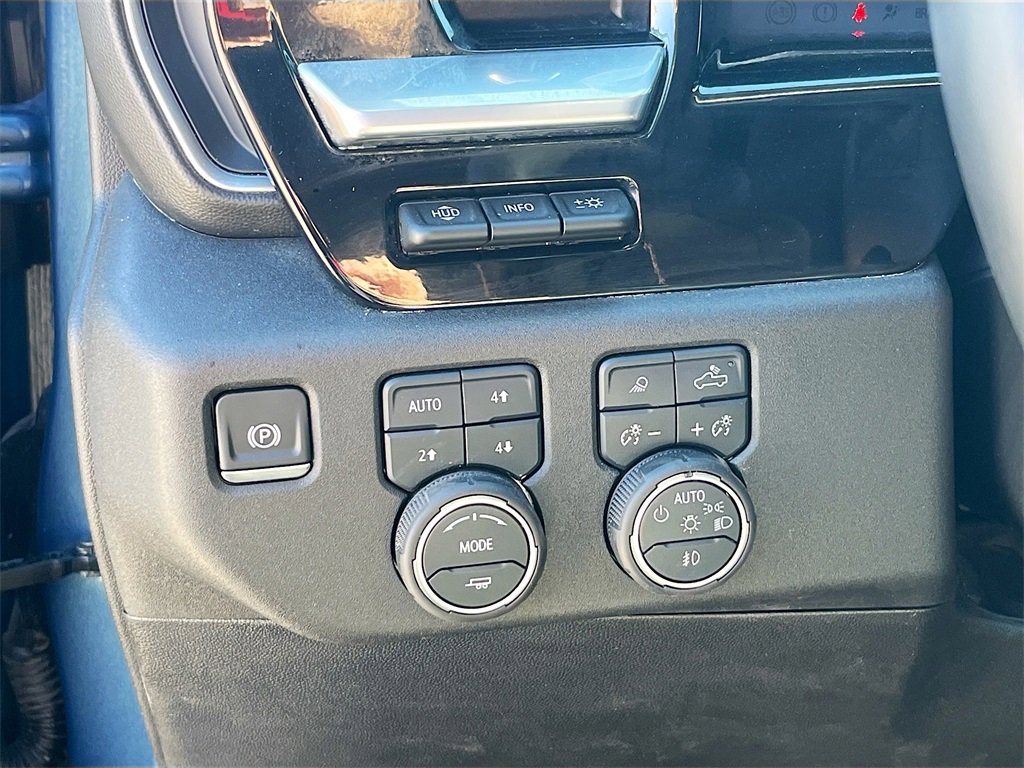 Used 2024 Chevrolet Silverado 1500 LTZ w/ LTZ Premium Package image 10