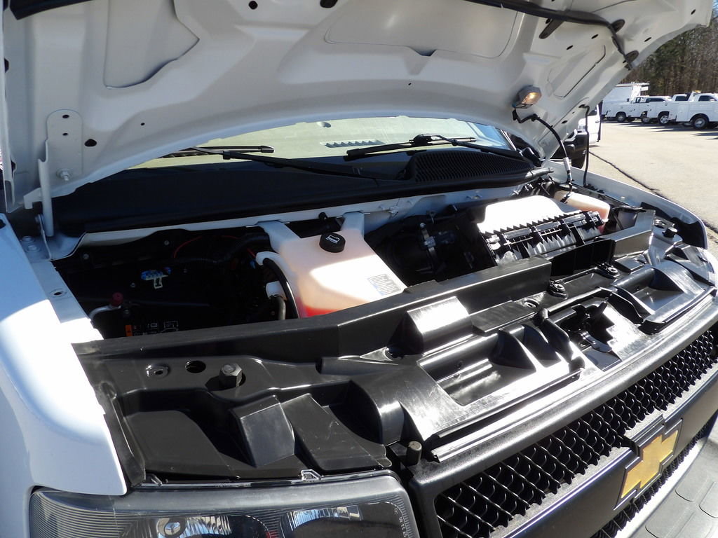 Used 2022 Chevrolet Express 3500 w/ Driver Convenience Package image 35