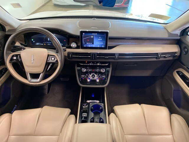 Used 2020 Lincoln Corsair Reserve w/ Equipment Group 202A AWD/4WD image 11