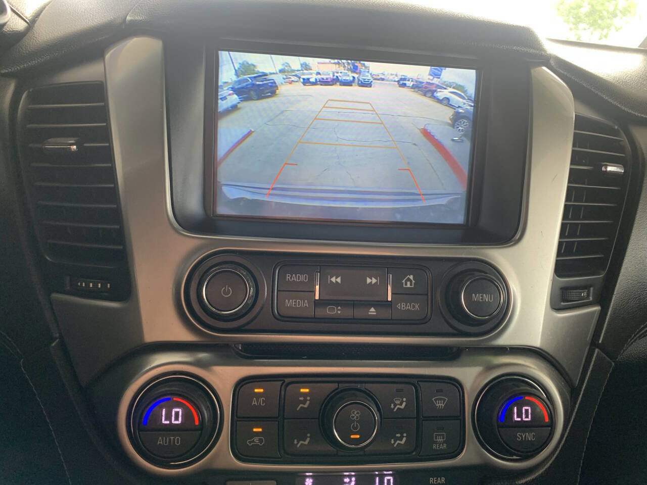 Used 2019 Chevrolet Suburban LT image 16