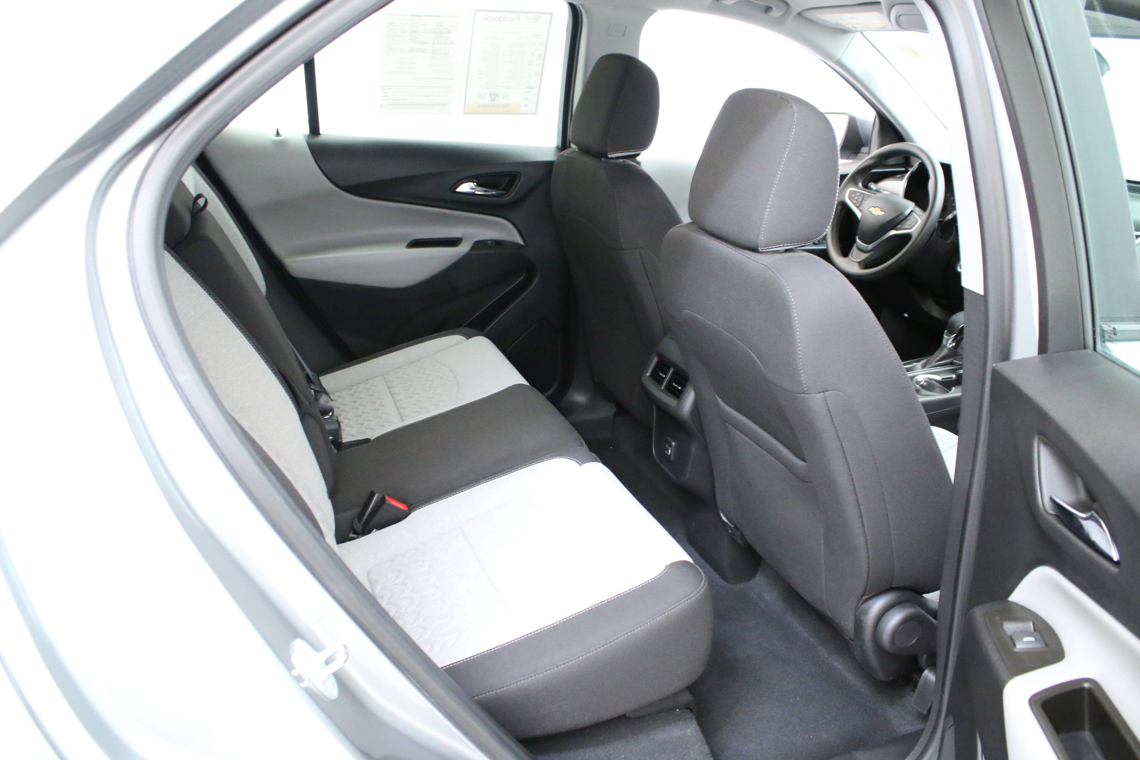 Used 2023 Chevrolet Equinox LS w/ LPO, Floor Liner Package AWD/4WD image 28