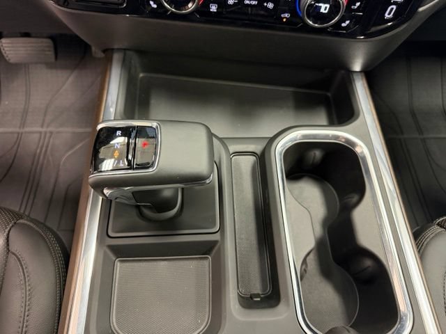 Certified 2024 Chevrolet Silverado 1500 High Country w/ High Country Premium Package AWD/4WD image 15