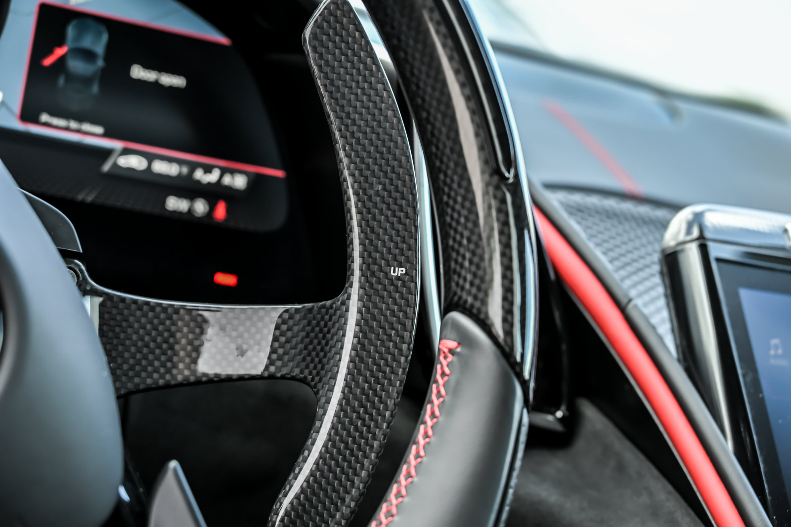 Used 2024 Ferrari Roma Spider RWD image 42