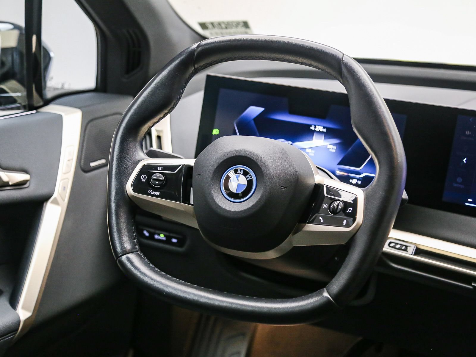 Certified 2024 BMW iX xDrive50 w/ Premium Package AWD/4WD image 16