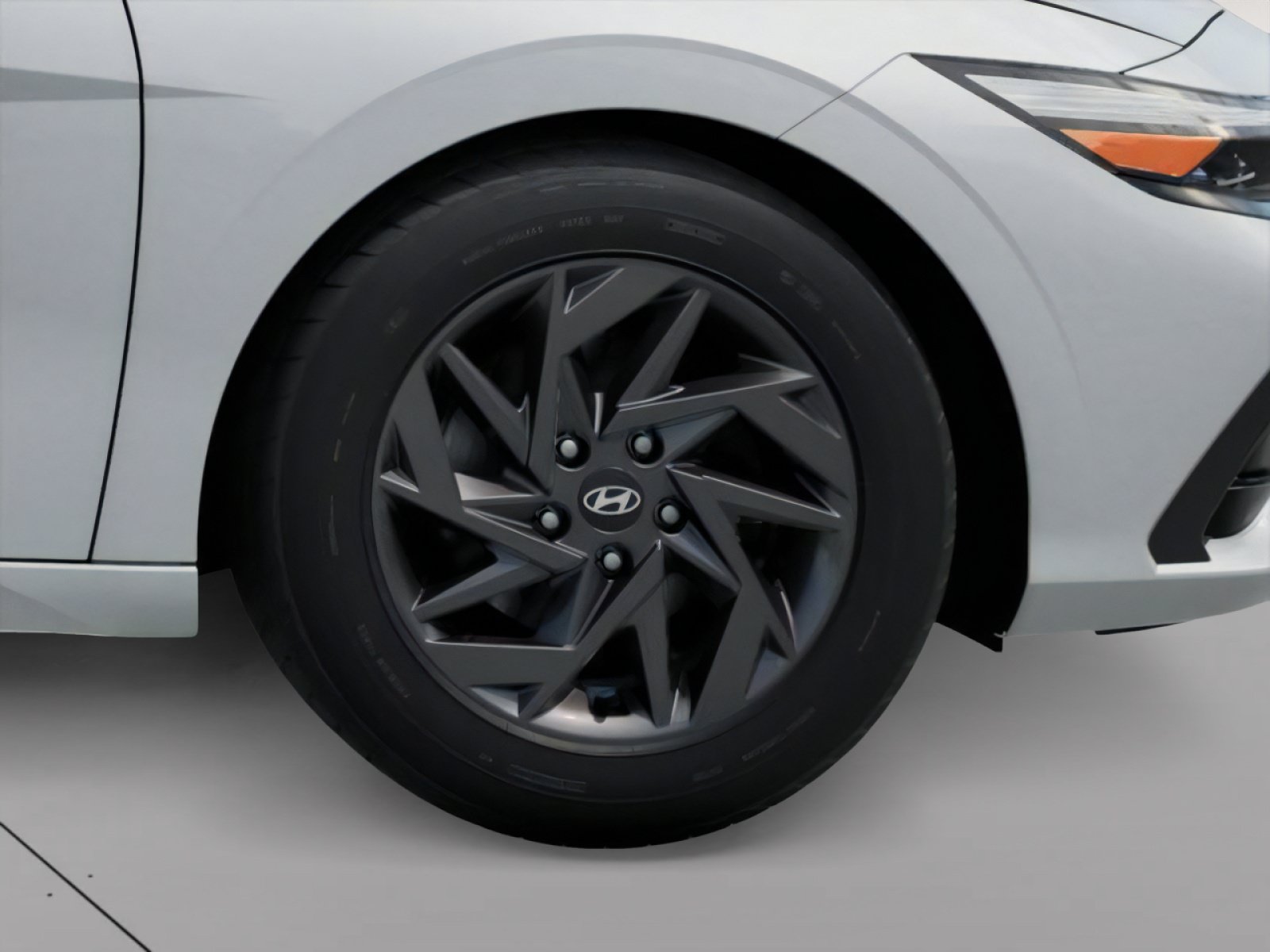 New 2026 Hyundai Elantra Hybrid FWD image 8