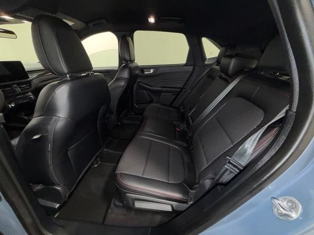 Used 2024 Ford Escape ST-Line w/ Tech Pack #1 AWD/4WD image 29