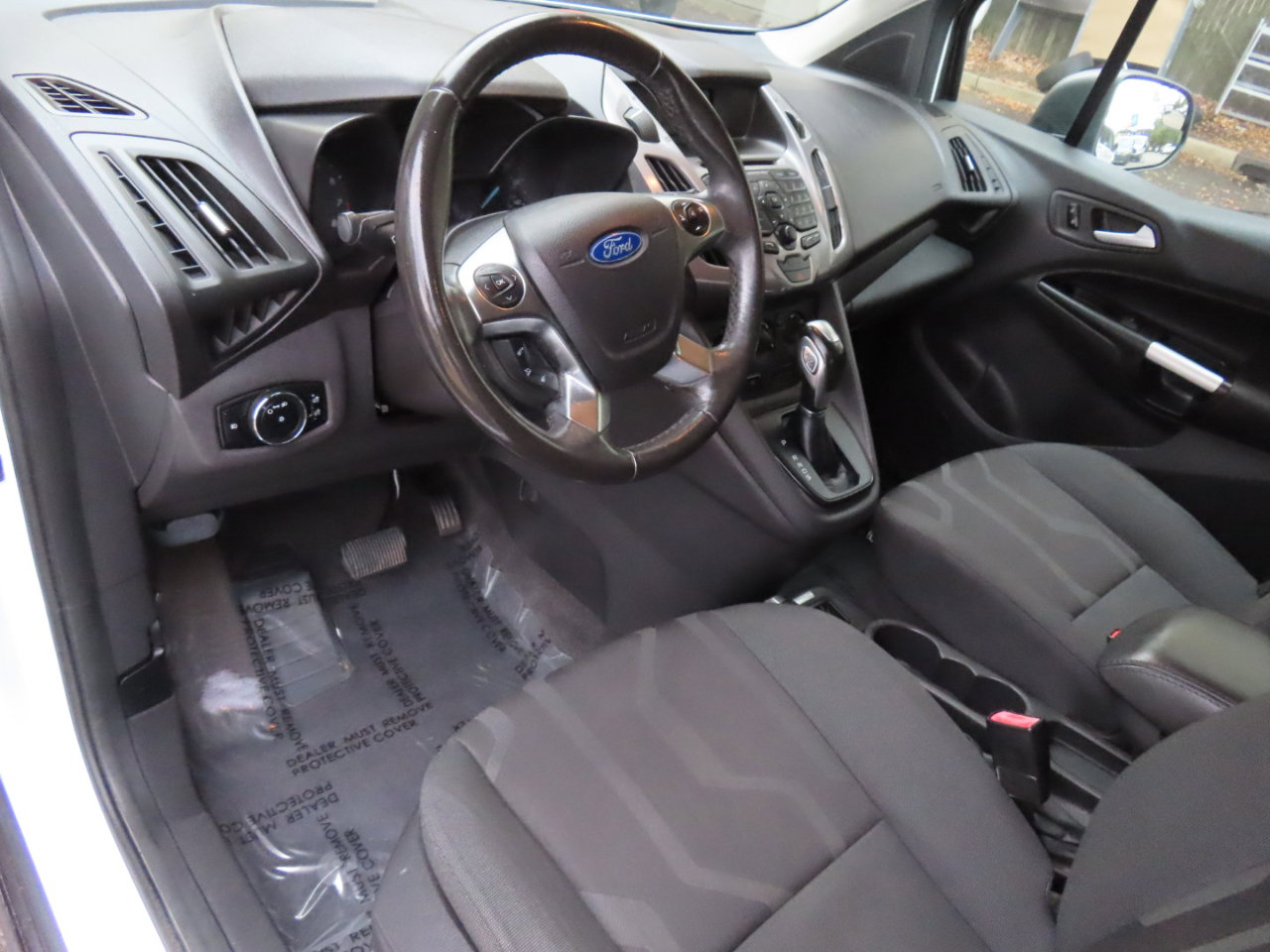 Used 2016 Ford Transit Connect XLT image 8