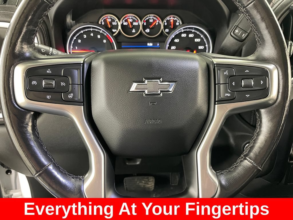 Certified 2022 Chevrolet Silverado 1500 RST w/ Redline Edition AWD/4WD image 4