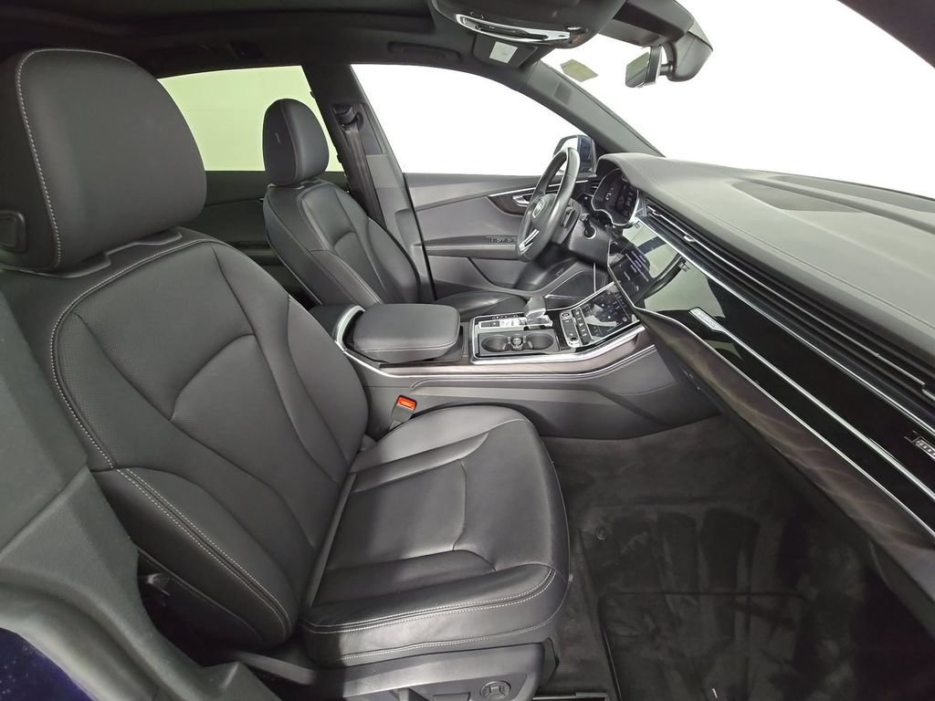 Used 2023 Audi Q8 Premium Plus w/ Premium Plus Package AWD/4WD image 7