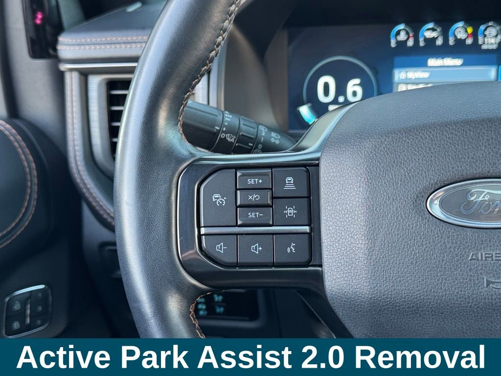 Used 2022 Ford Expedition Platinum image 10