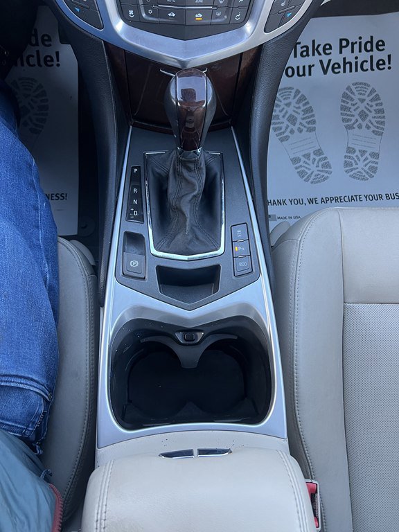 Used 2012 Cadillac SRX Luxury image 22