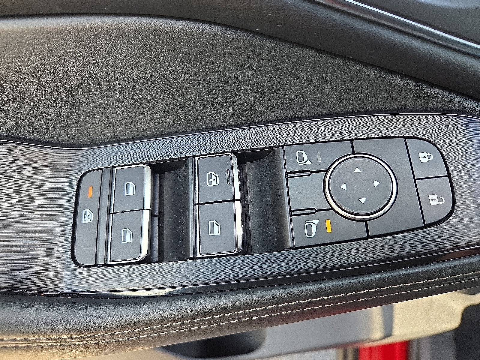 Used 2021 Nissan Rogue SL FWD image 15