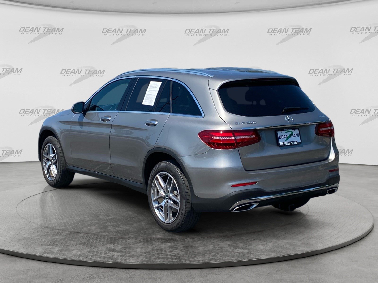 Used 2019 Mercedes-Benz GLC 300 4MATIC image 6